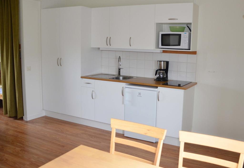 Apelvikstrand Semesterlaegenheter Varberg Ruang foto