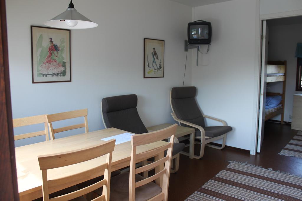 Apelvikstrand Semesterlaegenheter Varberg Ruang foto